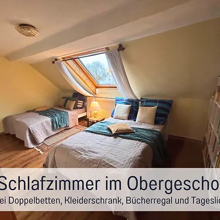 Eifelruhe 2 - Komfortable Ferienunterkunft Für Bis Zu 10 Gäste Mit 4 Schlafzimmern, Großer Küche Und Genug Parkplätzen - Ideal Für Gruppen Und Familien, Hunde Zulässig Losheim (Euskirchen)